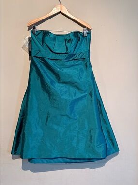 NWT Alfred Sung Strapless Pleated Bridesmaid Cocktail party dress Women 8 Weddin